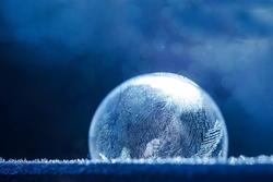 Sintomi dell’ipotiroidismo: perché è bene inquadrare anche ovaie e intestino